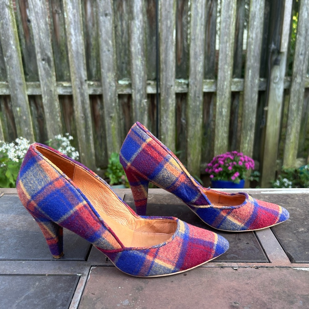 Anthropologie Tartan Plaid Heels size 8